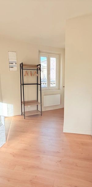 Location Appartement 1 pièces 15 m2 à Saint-Quentin - Photo 1