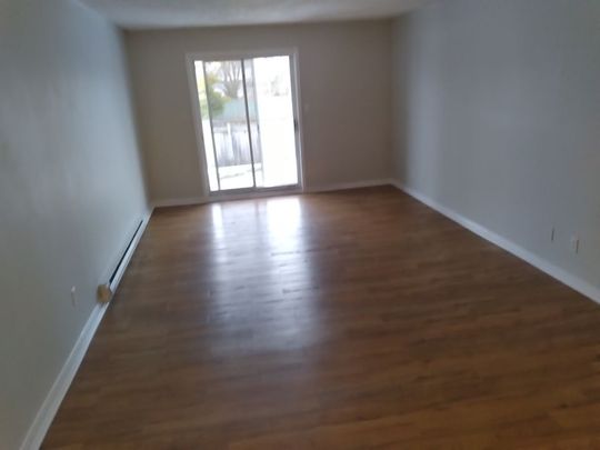 For Lease - 151 Industrial Boulevard Unit# 22, Greater Napanee, Ontario - Photo 1