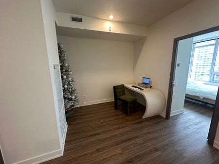 For Lease - 19 Bathurst Street Unit# 2109, Toronto, Ontario - Photo 4