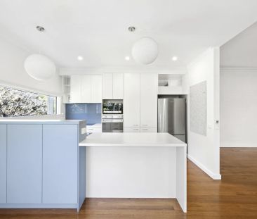 Comfortable Living with Space, Warmth & Year-Round Outdoor Entertai... - Photo 1