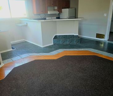 For Lease - 215 Roberts Road Unit# upper back, Grimsby, Ontario - Photo 5