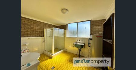 Spacious 3-Bedroom Unit in the heart of Kiama - Photo 3
