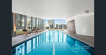 Refined Riverside Living in Docklands Premier Precinct - Photo 4