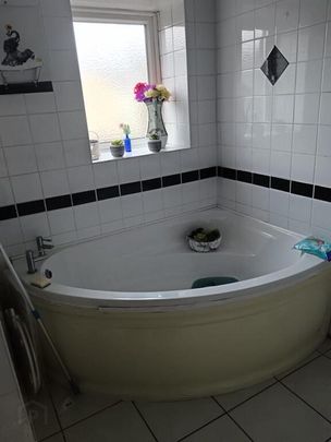 7 Victoria Road, Bangor, BT20 5EX - Photo 1