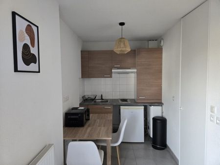 Location Appartement 1 pièce 24m² ST HERBLAIN 44800 - Photo 3