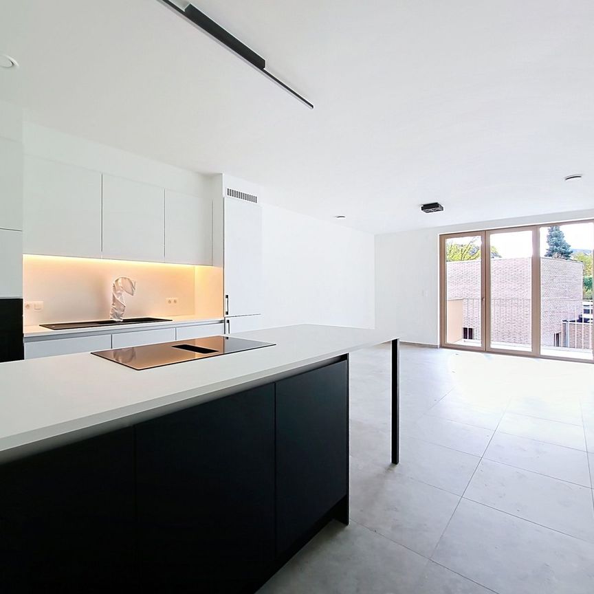 Appartement te huur - Photo 1