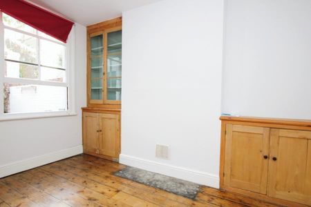 2 bedroom terraced house to rent - Photo 4