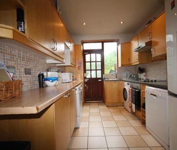 House share to rent - Photo 2