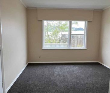 6A Rutland Way - Photo 4