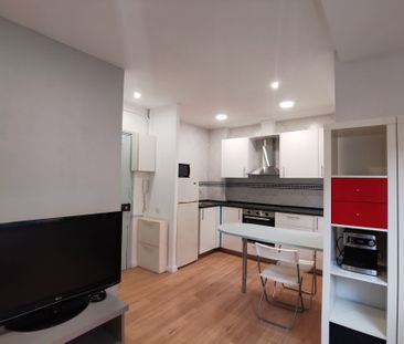 Apartamento de alquiler en Carrer del Baluard, La Barceloneta - Photo 4