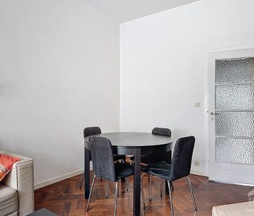 Gemeubileerde studio met mezzanine te huur in Elsene - Photo 5