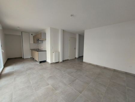 APPARTEMENT T3 62M - Photo 5