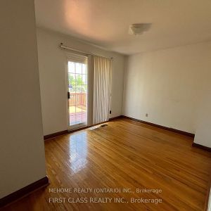 For Lease - 42 Earlthorpe Crescent, Toronto, Ontario - Photo 2