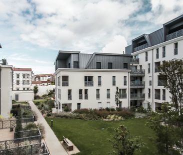 Location Appartement 1 pièce 40m² LA ROCHELLE 17000 - Photo 4