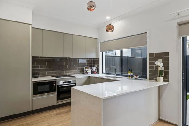 13/21 Kersley Road, Kenmore QLD 4069 - Townhouse For Rent | Domain - Photo 1