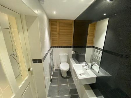 2 bedroom apartment to rent - Photo 2