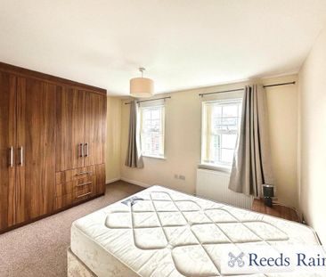 4 bedroom terraced house to rent - Photo 3