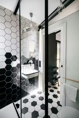 Carrer de Pelai, Valencia, Valencian Community 46007 - Photo 4