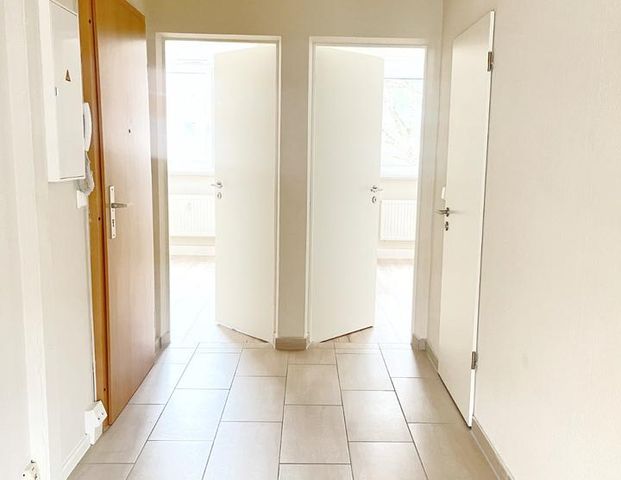 1 Monat kaltmietfrei: Schöne 3-Raum-Wohnung mit Balkon zu vermieten - Foto 1