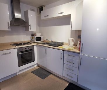 Studio to rent - Photo 2