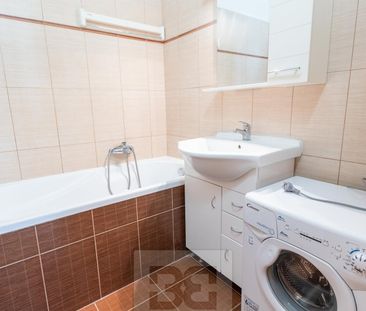 Apartment for rent, 2+kk - 1 bedroom, 47m - Фото 2