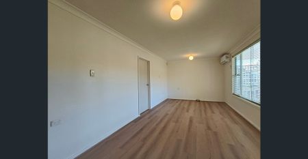 Family Home for Lease next to Lake Illawarra - Photo 2