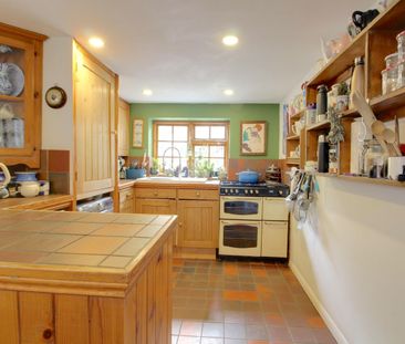 3 Bedroom - Photo 6