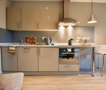 Classic Studio - Cityscape View - Photo 3