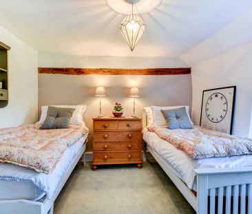 4 bedroom semi-detached house to rent - Photo 3