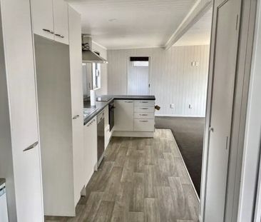 8A Lynmore Drive, Hill Park, Auckland - Photo 1