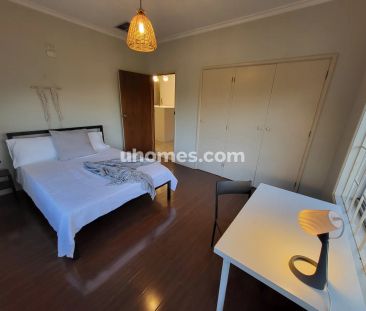 Room 1 #190 - Photo 3