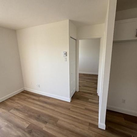 À louer – 3 ½ rénové au complet - Photo 3