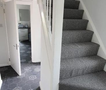 4 bedroom house of multiple occupation to rent - Photo 2