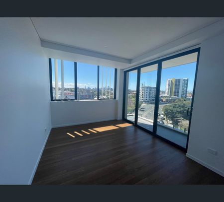 602/655 King Street, Newtown, NSW 2042 - Photo 5