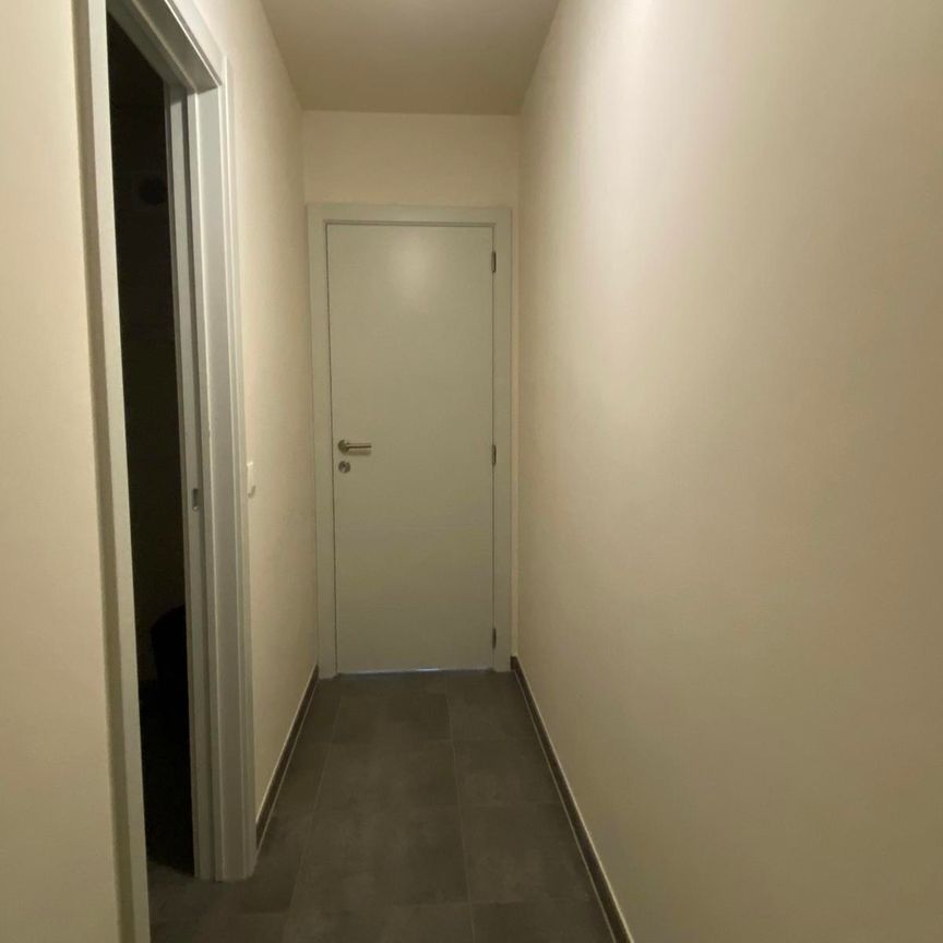 Ruim appartement met groot overdekt terras - Foto 1