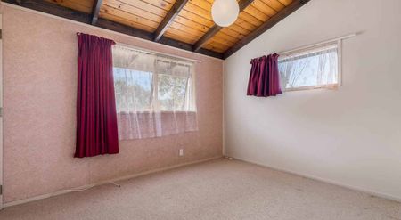 2 Bedroom With Heat Pump In Glenfield/Totora Vale - Photo 3