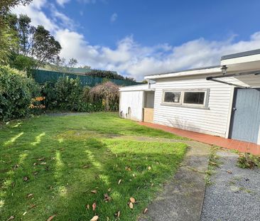 17 Bedford Grove, Kelson - Photo 2