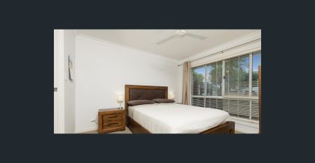 Modern Family Home in Leafy Springfield Lakes - Photo 3