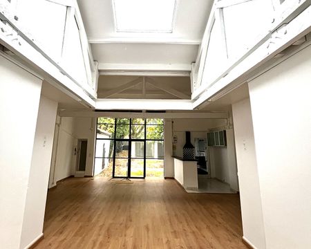 Location Maison 5 pièces 154m² - Photo 2