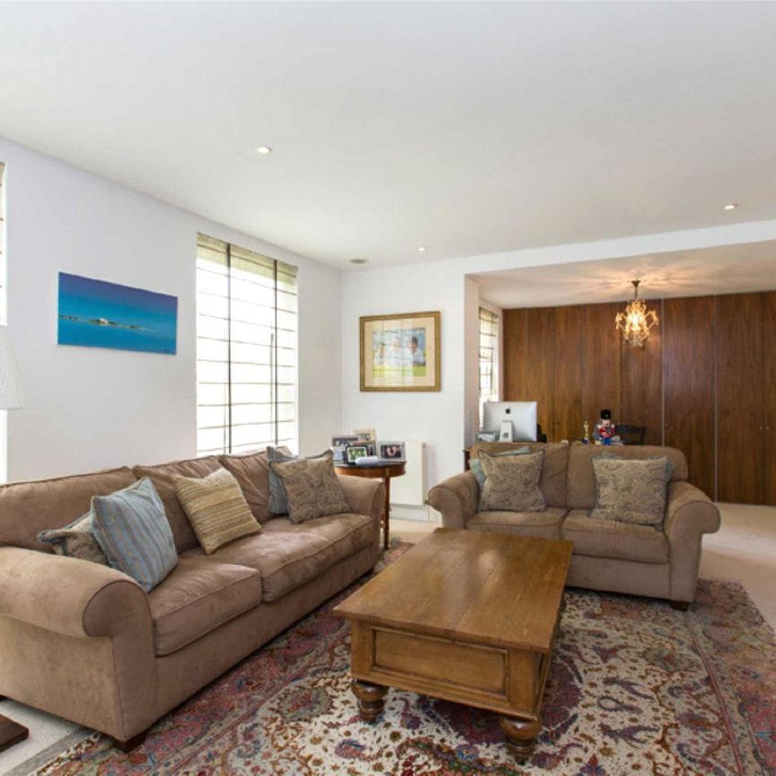 Loudoun Road, St Johns Wood, London, NW8 0ND - Photo 1