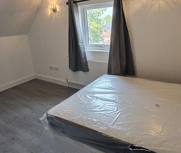 7 bedroom house of multiple occupation to rent - Photo 1