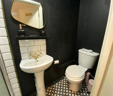 Studio to rent - Photo 5