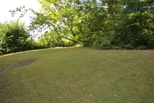 Watling Street, Radlett, WD7 - Photo 1