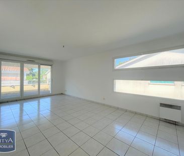Location Appartement 3 pièces 71m² ST SEURIN SUR L ISLE 33660 - Photo 6