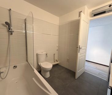 Location Appartement 2 pièces 40m² LA CIOTAT 13600 - Photo 5