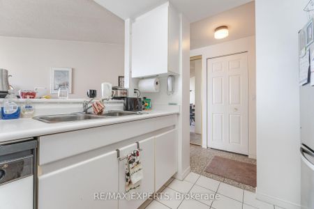 3610 7 Concorde Place - Photo 2