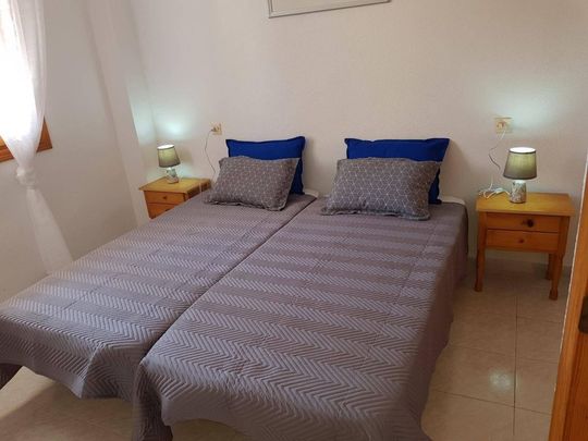 1 bedroom luxury Flat for rent in Torrevieja, Valencia - Photo 1