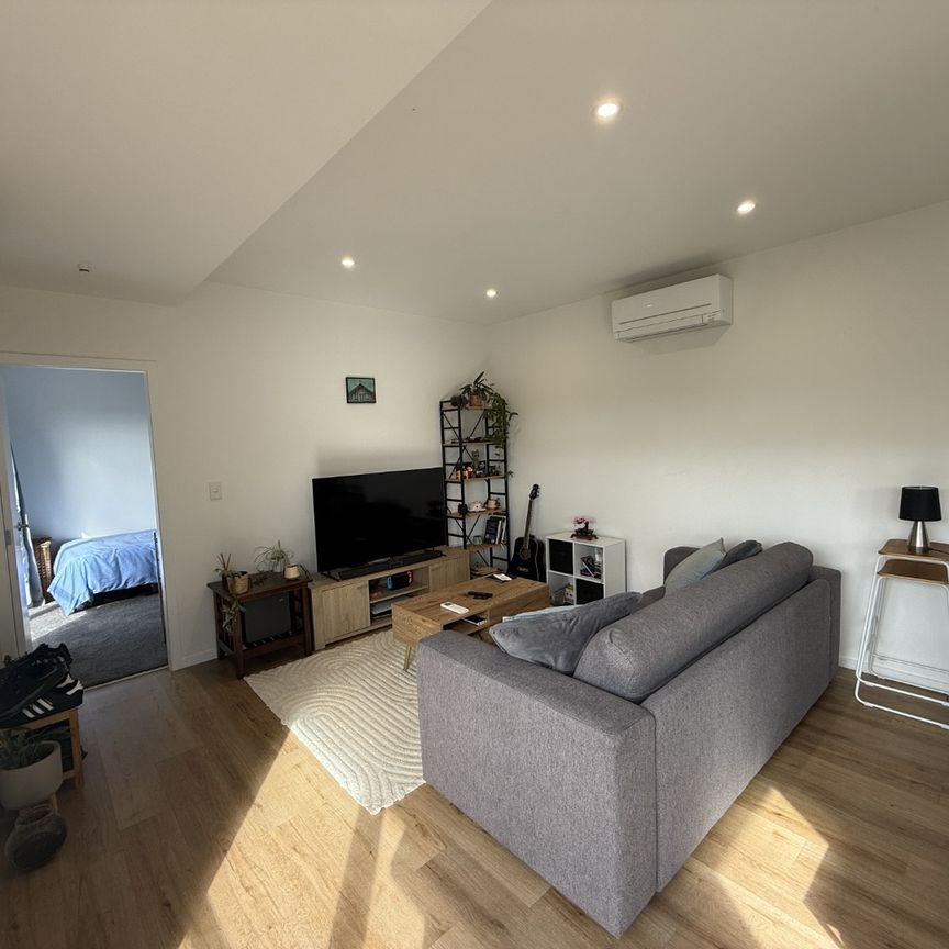 59 Winston Street, Crofton Downs - Photo 1