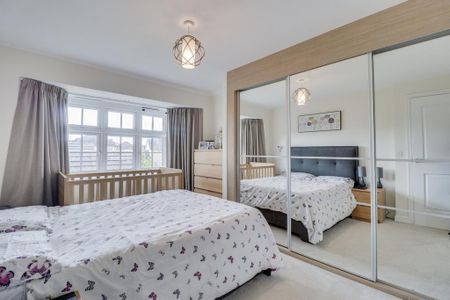 4 bedroom detached house to rent - Photo 3