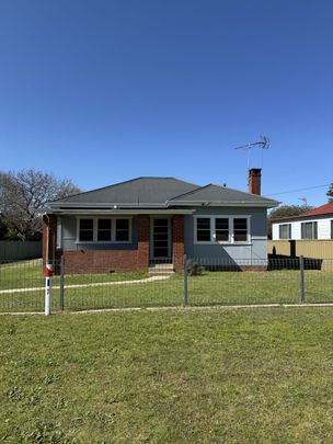 Centrally Located House - Photo 1